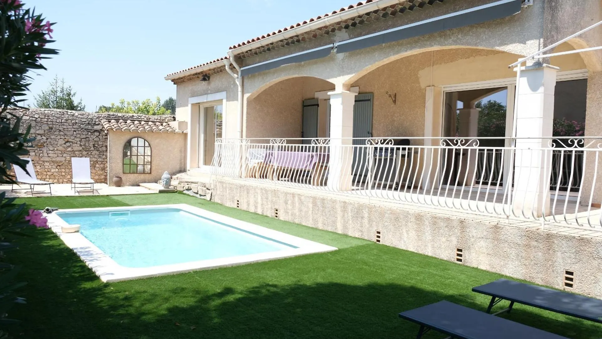 Pretty Detached House With Swimming Pool In The Village Of Mouries