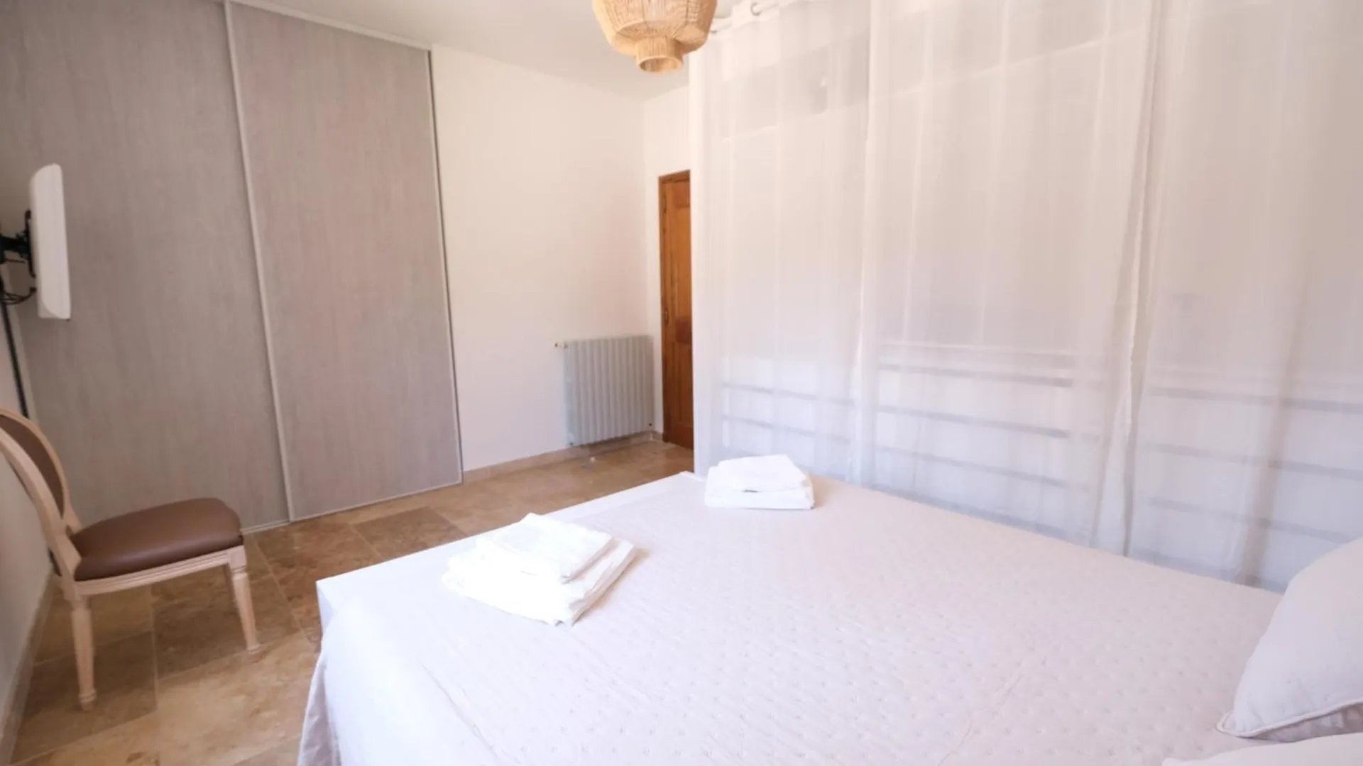 Pretty Detached House With Swimming Pool In The Village Of Mouries Villa