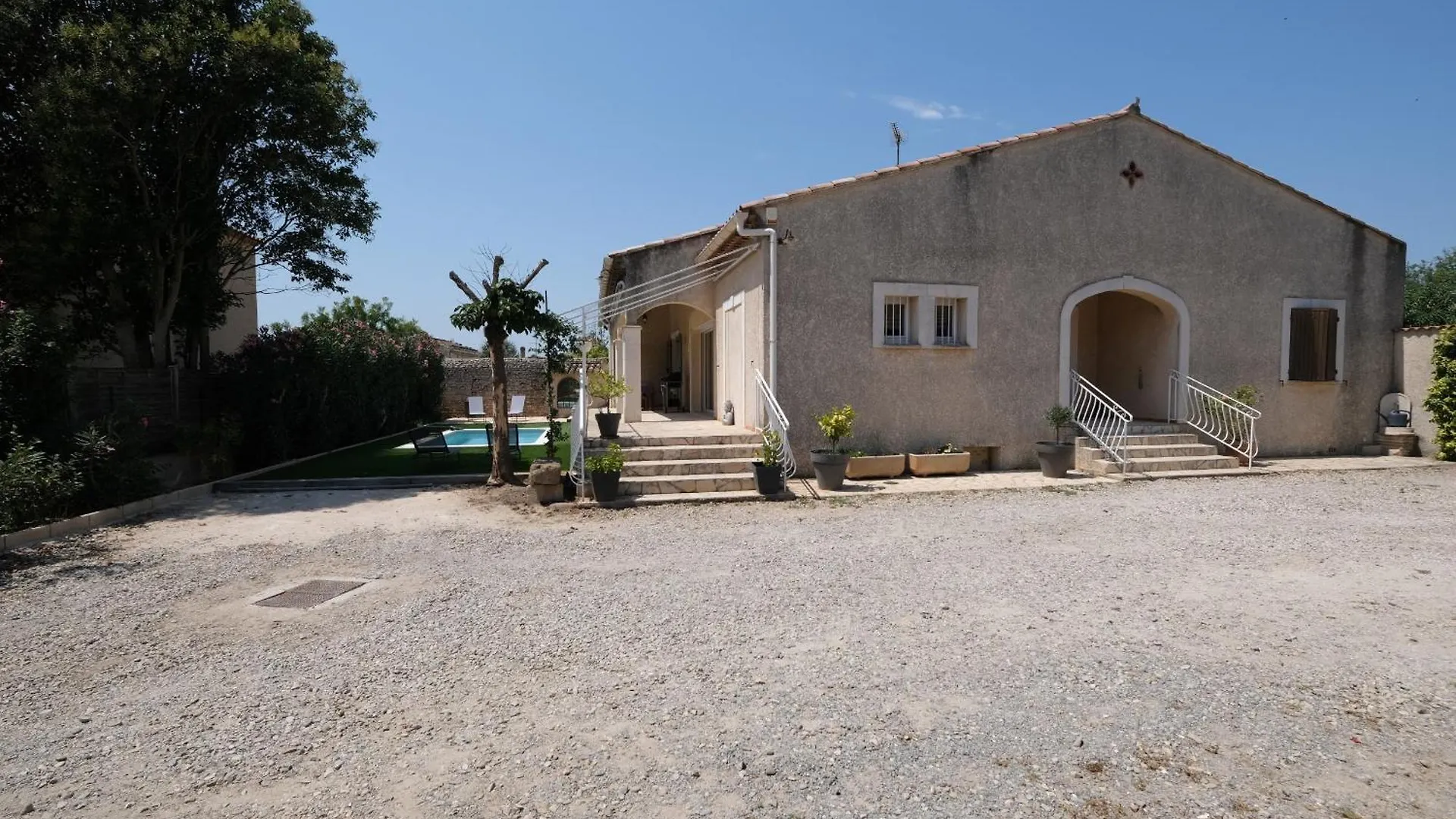 Pretty Detached House With Swimming Pool In The Village Of Mouries Villa