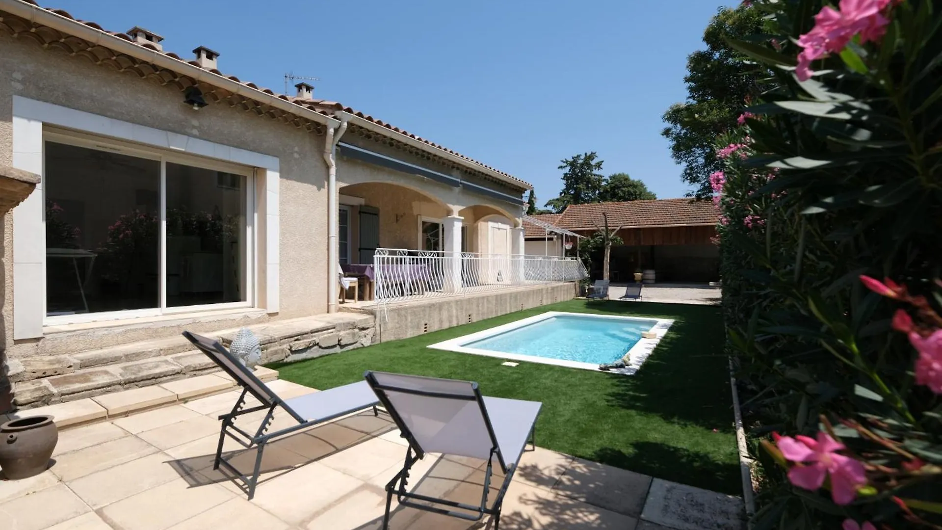 Pretty Detached House With Swimming Pool In The Village Of Mouries